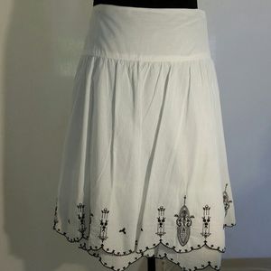 B2G1 White Embroidered Cotton Skirt